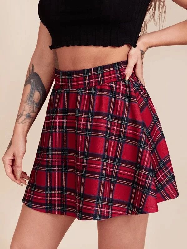 Saia estilo colegial com estampa xadrez